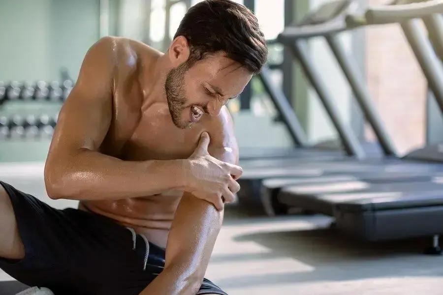 Como evitar lesões durante o treino de forma eficaz