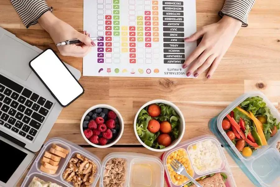 Diferença entre dieta e reeducação alimentar: entenda já