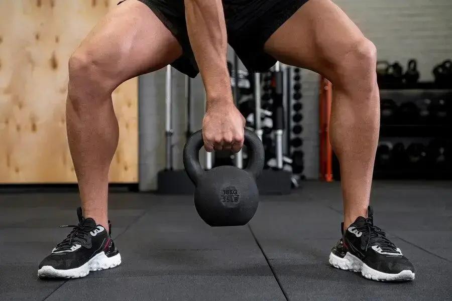 Melhores exercícios para tonificar braços e pernas agora?