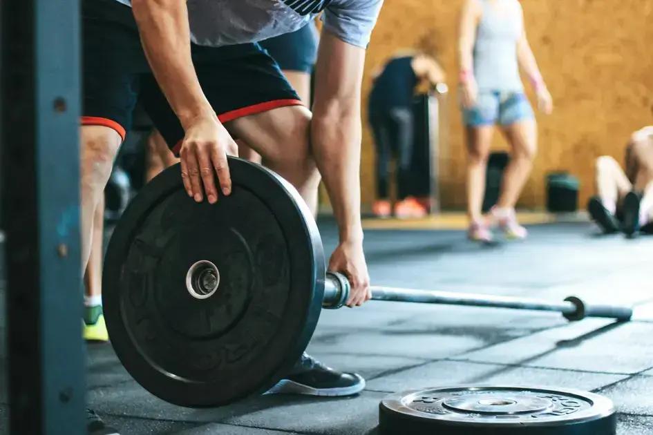 Treino de musculação para iniciantes: Dicas e rotinas eficazes