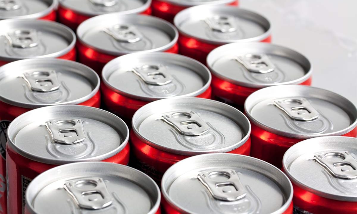 Celsius Holdings fatura US$ 783 mi no 1º tri de 2026 e perde 11% na bolsa no mesmo dia