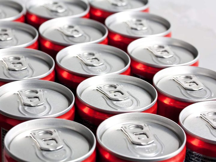 Celsius Holdings fatura US$ 783 mi no 1º tri de 2026 e perde 11% na bolsa no mesmo dia
